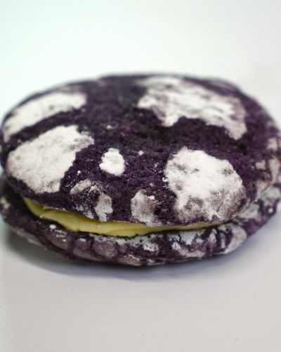 Hanmade’s filled ube crinkle cookies